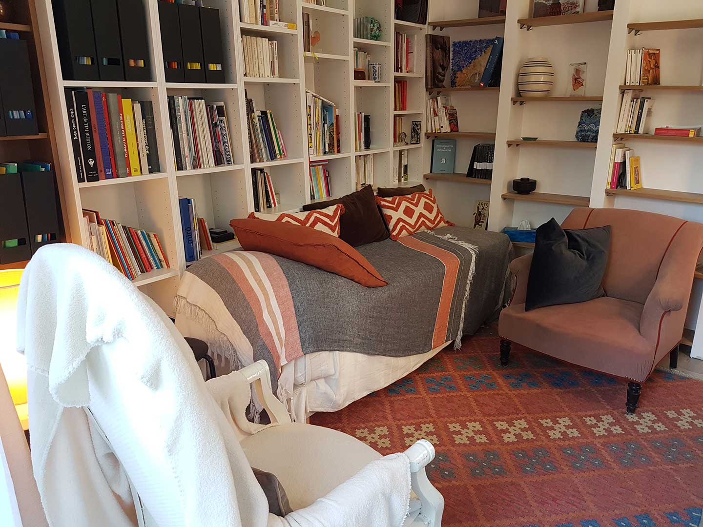 Cabinet de psychanalyse – vue divan